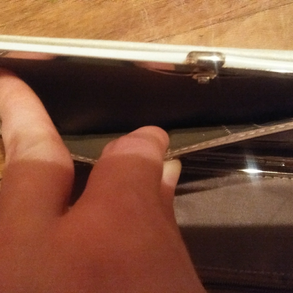 Wallet - Picture 4 of 5